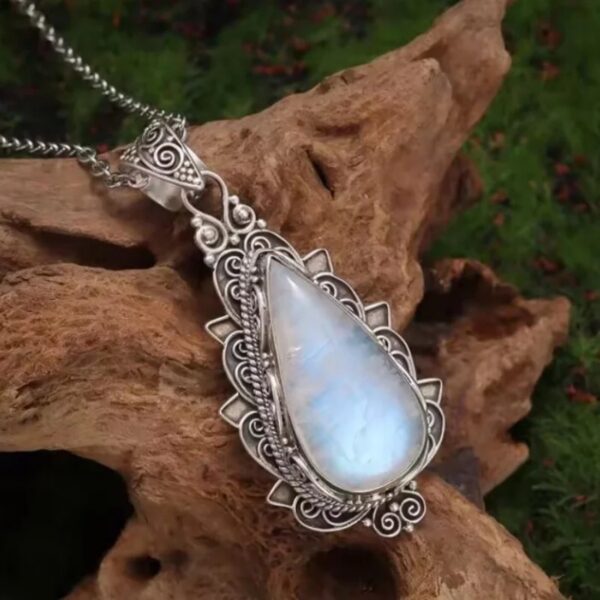 Ornament Vintage Moonstone Water Drop Necklace - Image 2