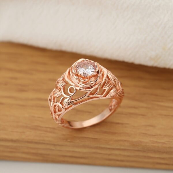 Fashion White Zircon Flower Ring - Image 2
