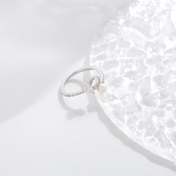 Natural Pearl Asymmetric Loving Heart Zircon Open Ring - Image 3