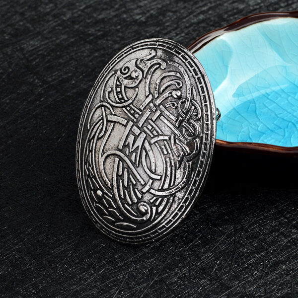 Nordic Vikings Wolf Pattern Herringbone Pattern Brooch - Image 5