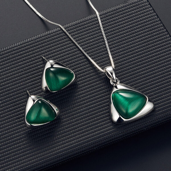 Geometric Triangle Cat-eye Necklace And Earrings Suite