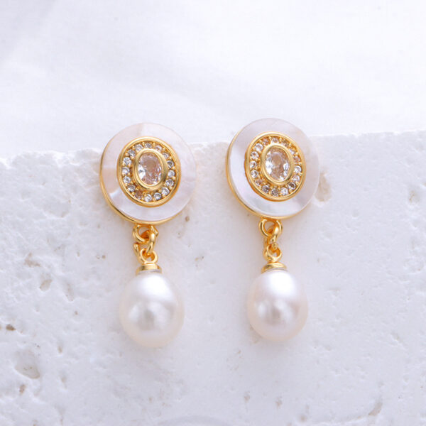 S925 Silver Pearl Stud Earrings - Image 3