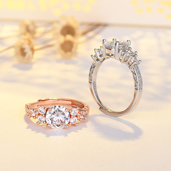 Four-claw Minority Simple Ring - Image 2