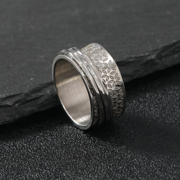 Fashion Stainless Steel Creative Rotatable Flower Ring - Image 4
