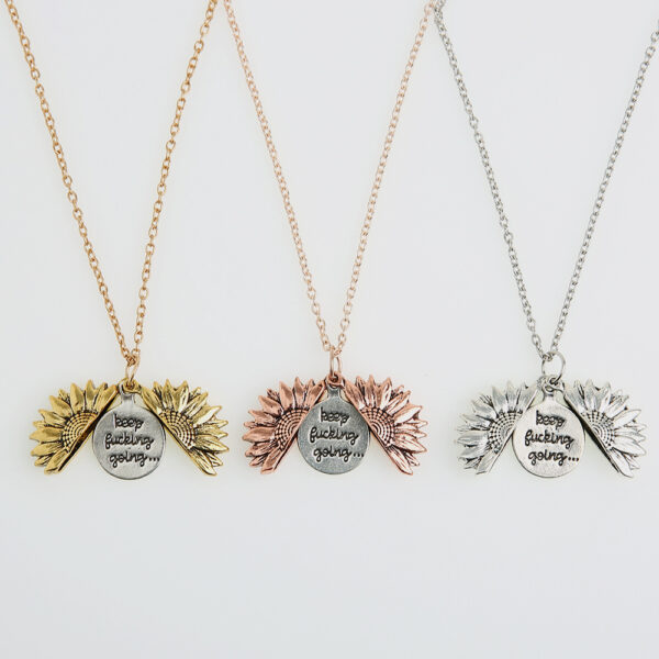 European And American Ornament Alloy Flower Necklace