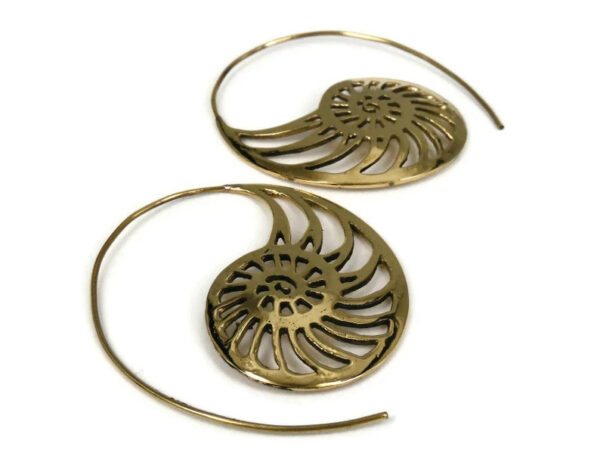 Fashion And Personalized Earrings Fan-shaped Hollow Earrings Metal Alloy Earrings - Image 5