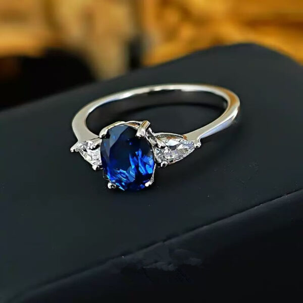 Fashion Simple And High-end Oval Blue Ring
