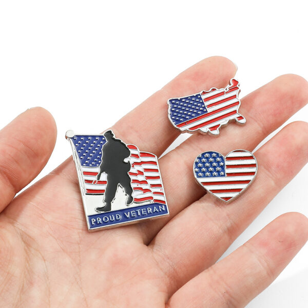 American Flag Series Gold M Badge Independence Day Alloy Brooch - Image 4