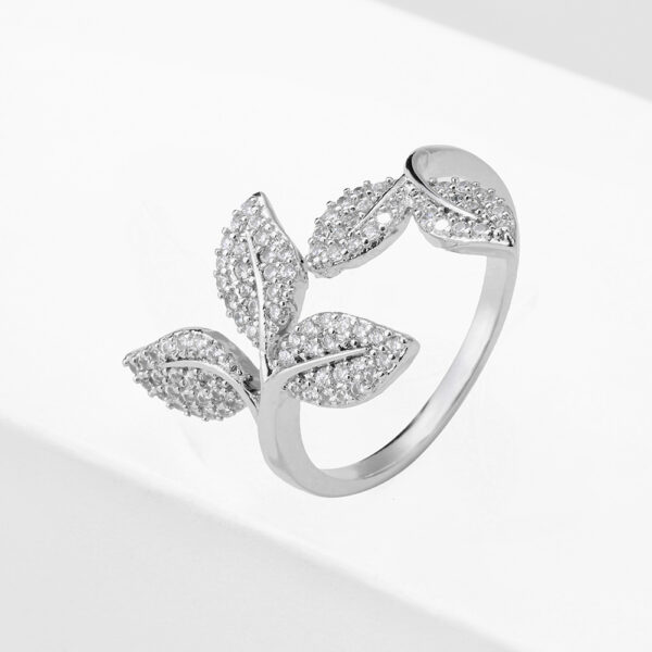 Refined Rhinestone Design Fashion Leaf Ring For Women