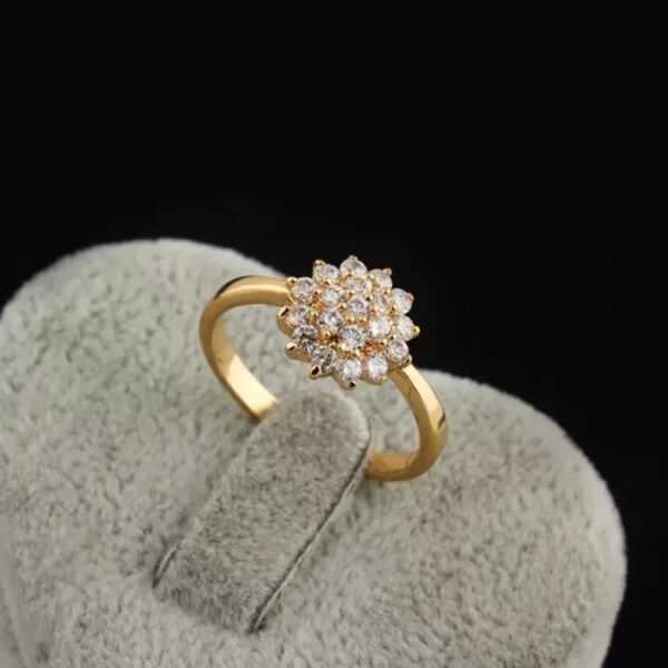 Simple Personality SUNFLOWER Zircon Ring For Women - Image 3