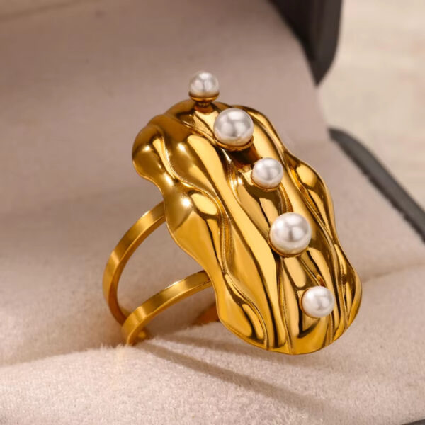 European And American Fashion Exaggerated Irregular Ring - Image 3