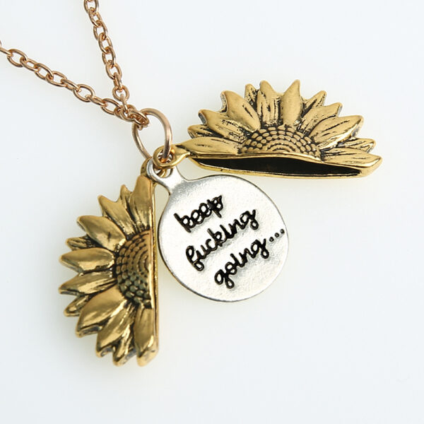 European And American Ornament Alloy Flower Necklace - Image 3