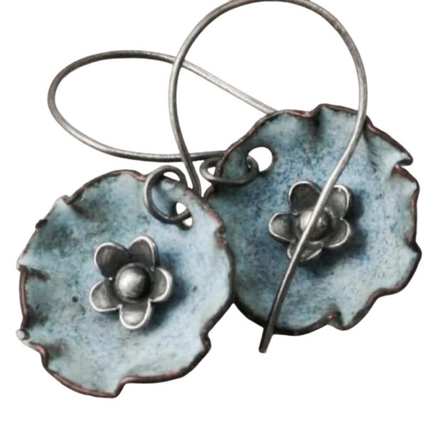 Artistic Retro Flower Long Earrings Women's Fashion - Image 4