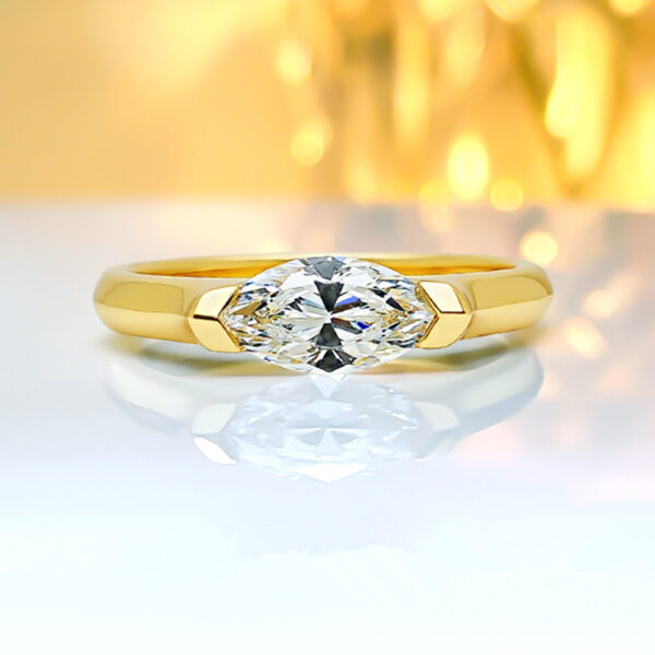 Design Couple New Simple Horse Eye Diamond Ring