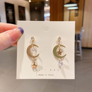 Earrings Exude A Luxurious And Elegant Design Sense