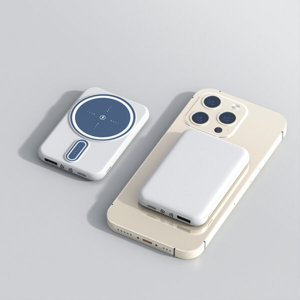 Magnetic Suction Charging Bank Wireless Charging Bank Mobile Power Supply - Image 4