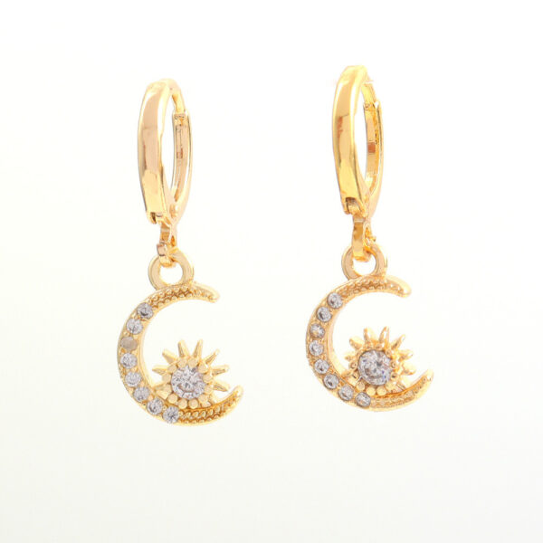 Internet Hot Beautiful Luxury Ear Clip - Image 8