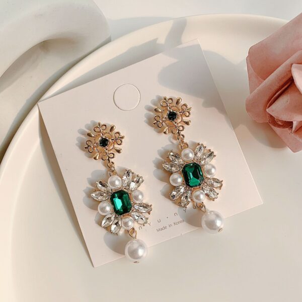 Light Luxury Lady Personalized Long Earrings - Image 3