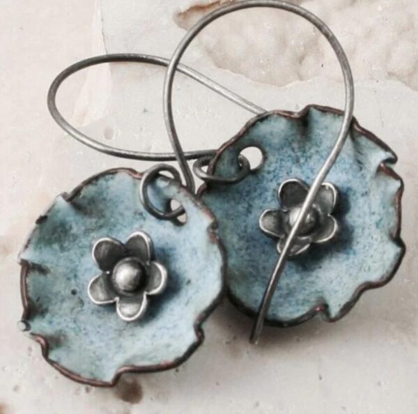 Artistic Retro Flower Long Earrings Women's Fashion - Image 6