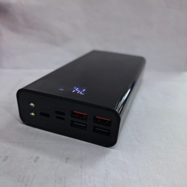 30000mAh Power Bank - Image 6